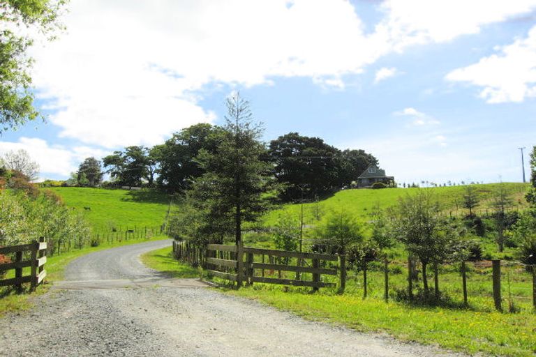 Photo of property in 22 Irvine Road, Kaipara Flats, Warkworth, 0981