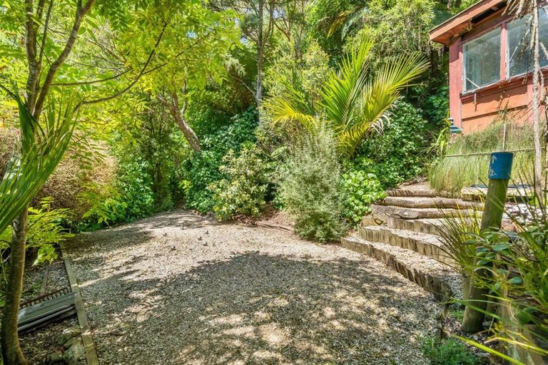 Photo of property in 3 Waitohu Road, York Bay, Lower Hutt, 5013