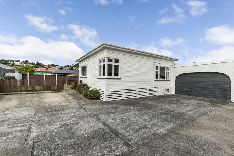 Photo of property in 22a Puriri Street, Miramar, Wellington, 6022