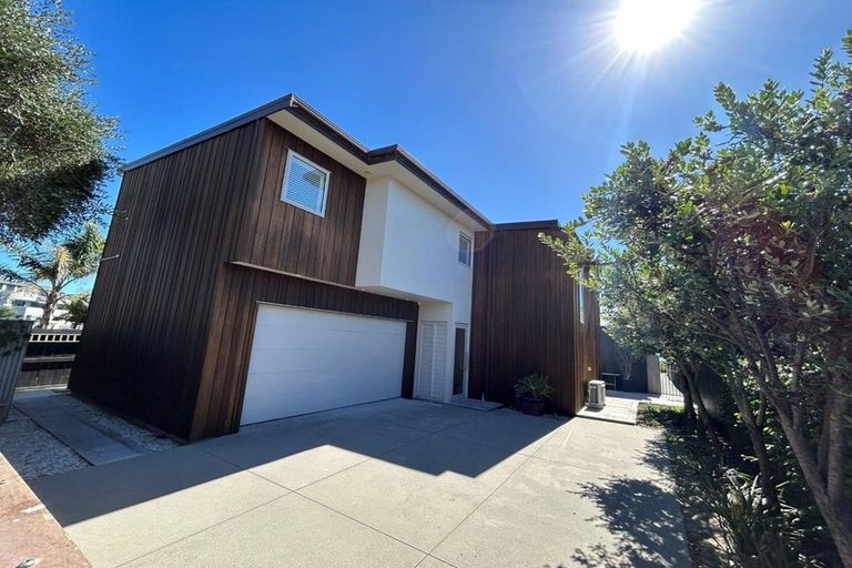 Photo of property in 24a Sunbrae Grove, Mount Maunganui, 3116