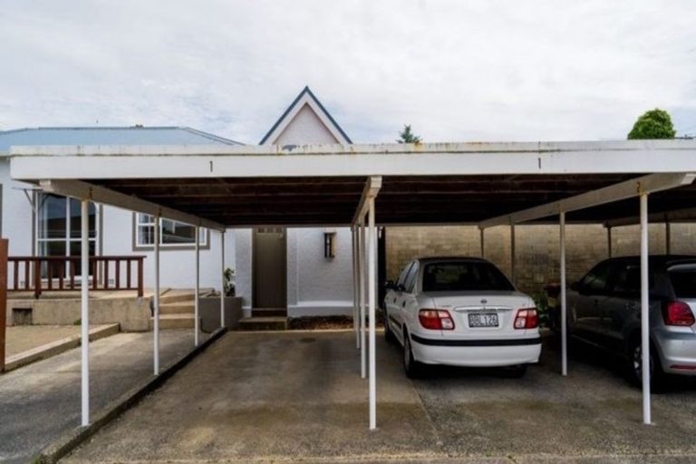 Photo of property in 1/20 Ings Avenue, Saint Clair, Dunedin, 9012