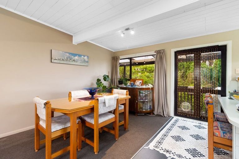 Photo of property in 2 Hugh Avenue, Hamurana, Rotorua, 3097
