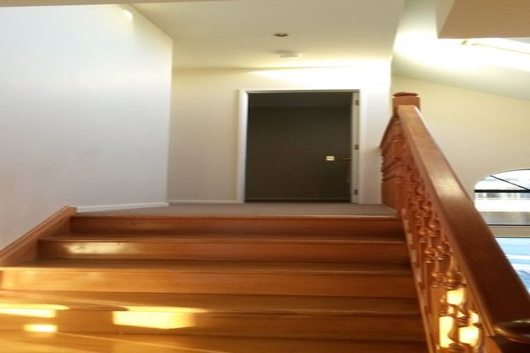 Photo of property in 19 Landsdowne Terrace, Karori, Wellington, 6012