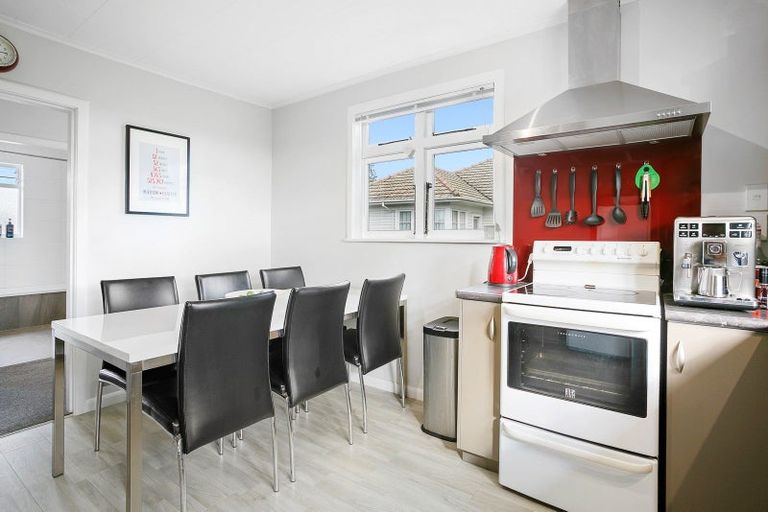 Photo of property in 69 Vogel Street, Cambridge, 3434