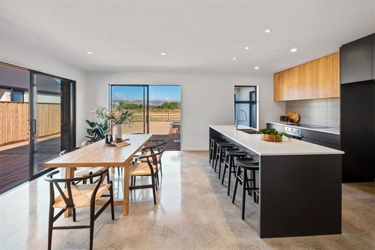 Photo of property in 37 Frank Ernest Crescent, Prebbleton, 7604