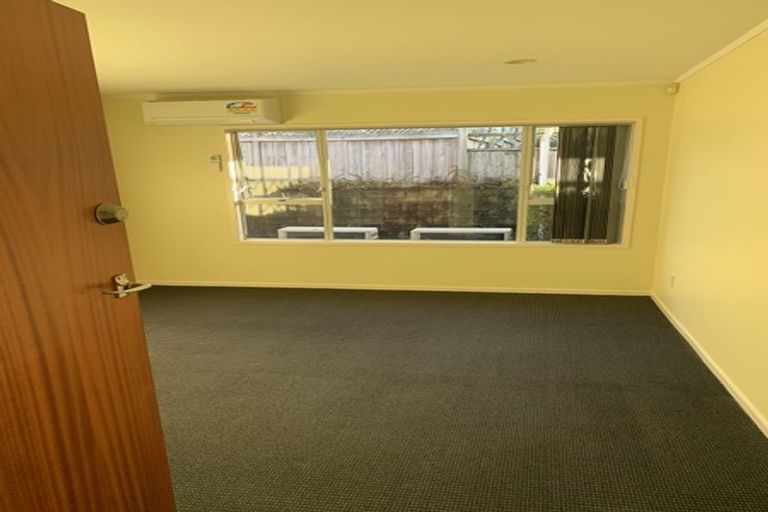 Photo of property in 24 Terry Street, Blockhouse Bay, Auckland, 0600
