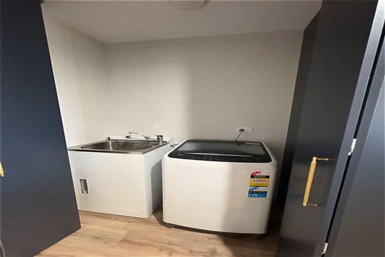 Photo of property in 37 Kingsdowne Drive, West Melton, 7618