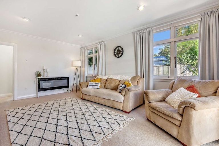 Photo of property in 8 Cochrane Street, Fairy Springs, Rotorua, 3015