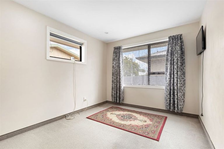 Photo of property in 6 Carbine Place, Sockburn, Christchurch, 8042