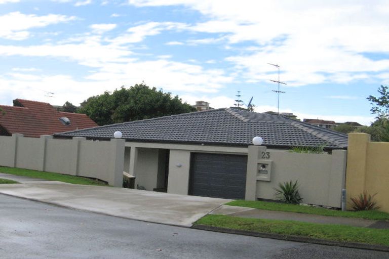 Photo of property in 23 Cyclades Place, Shelly Park, Auckland, 2014