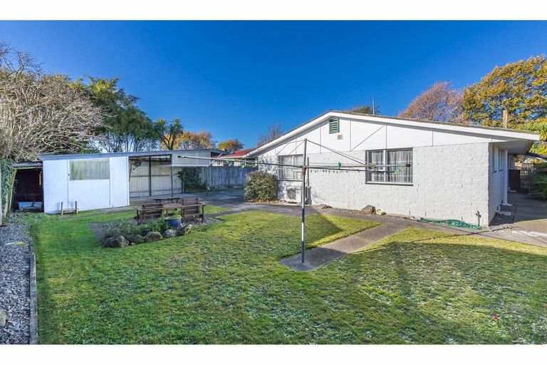 Photo of property in 2/194 Halswell Road, Hillmorton, Christchurch, 8025