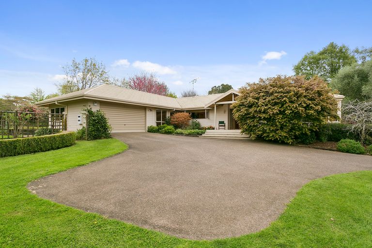 Photo of property in 2 Leger Grove, Te Awamutu, 3875