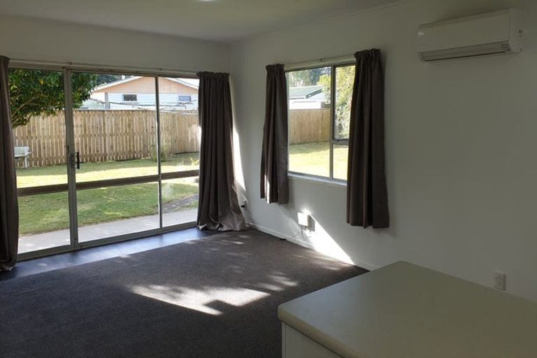Photo of property in 52b Martin Street, Utuhina, Rotorua, 3015
