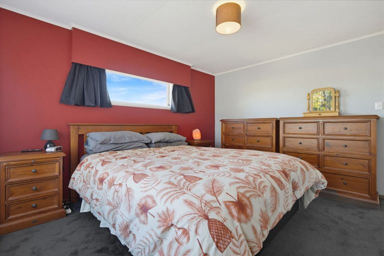 Photo of property in 1 Joanna Place, Deanwell, Hamilton, 3206