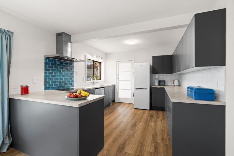 Photo of property in 28 Hudson Street, Bryndwr, Christchurch, 8053