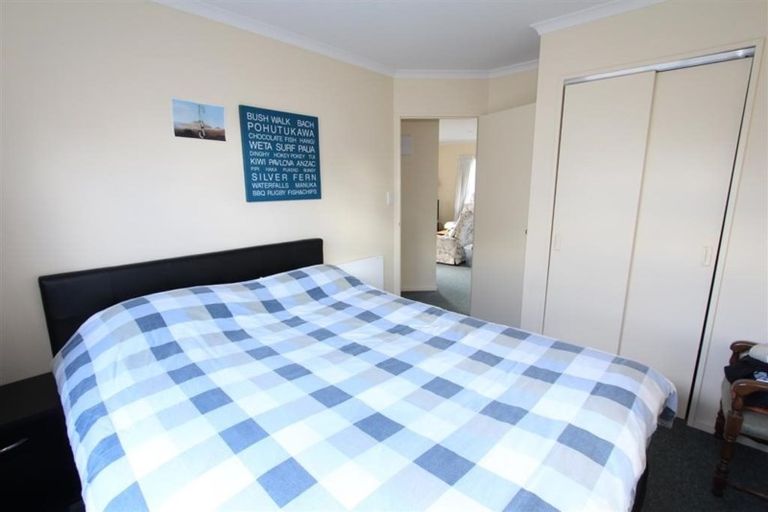 Photo of property in 16a Oxford Street, Hampstead, Ashburton, 7700