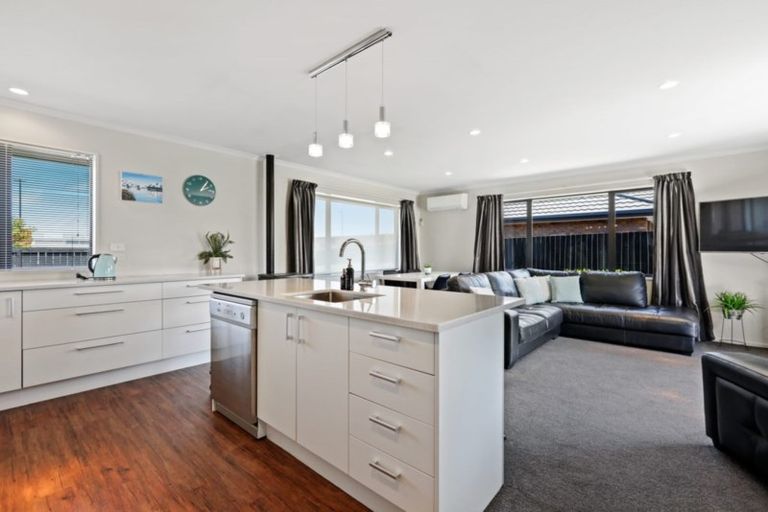 Photo of property in 17 Mccauley Street, Rolleston, 7614