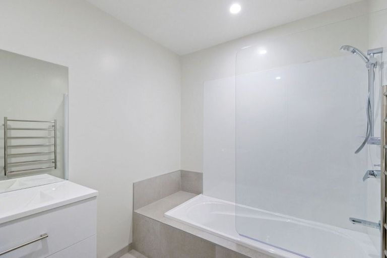 Photo of property in 4/61 Marshland Road, Shirley, Christchurch, 8061