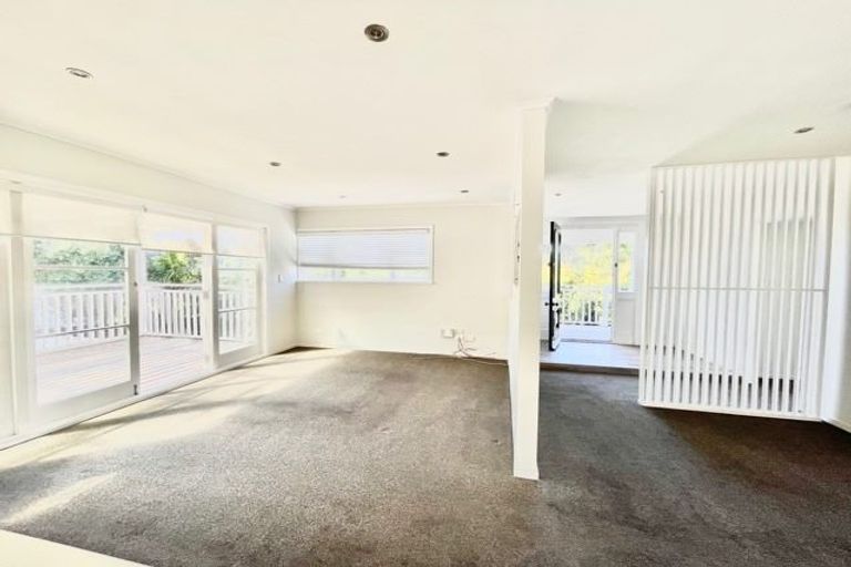 Photo of property in 12 Moore Street, Hillcrest, Auckland, 0627