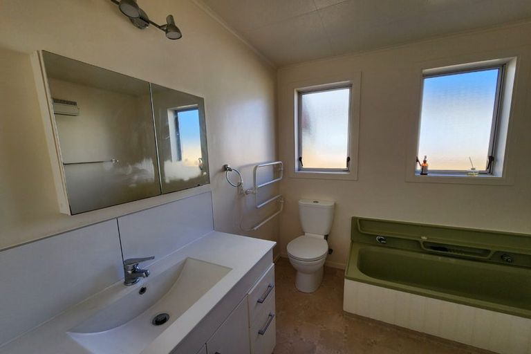 Photo of property in 59 Seddon Street, Naenae, Lower Hutt, 5011