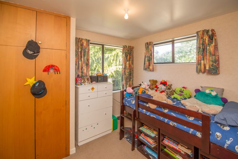 Photo of property in 276 Lake Terrace Road, Shirley, Christchurch, 8061