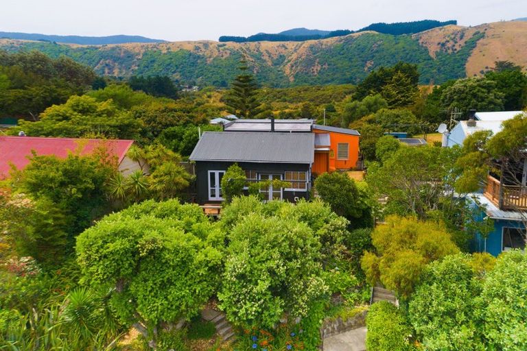 Photo of property in 25 Tennis Court Road, Raumati South, Paraparaumu, 5032