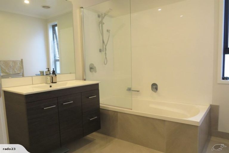 Photo of property in 2 Sidney Wallingford Way, Hobsonville, Auckland, 0616