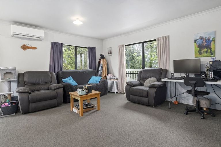 Photo of property in 3 Titiro Way, Welcome Bay, Tauranga, 3112