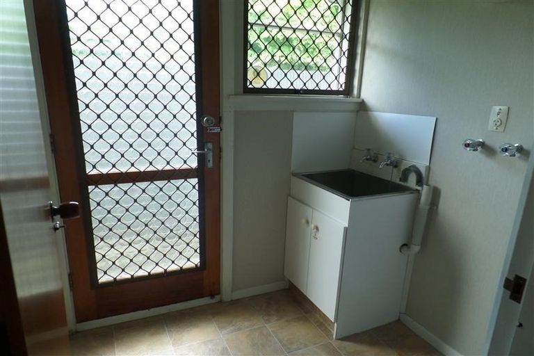 Photo of property in 16 Cashmere Road, Cashmere, Christchurch, 8022