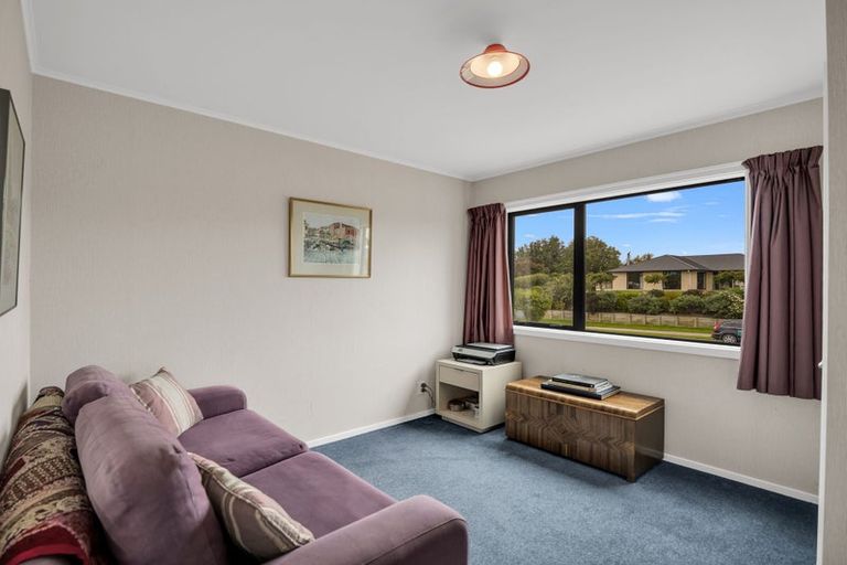 Photo of property in 32 Grove Avenue, Weston, Oamaru, 9401