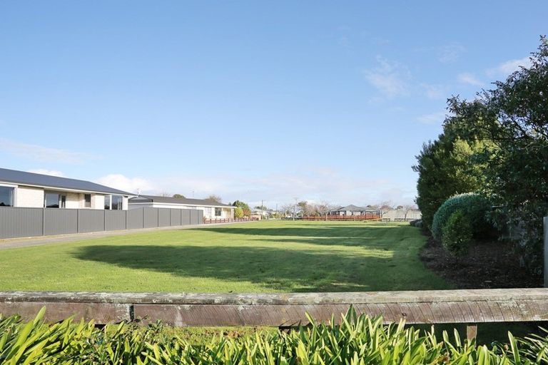 Photo of property in 56 Kildare Drive, Waikiwi, Invercargill, 9810