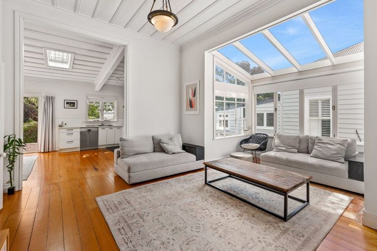 Photo of property in 20 Milton Road, Mount Eden, Auckland, 1024
