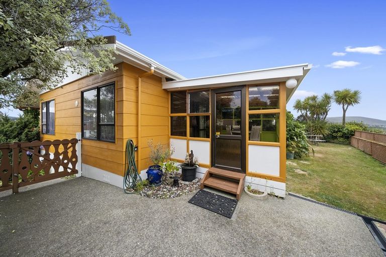 Photo of property in 34 Clipper Street, Titahi Bay, Porirua, 5022