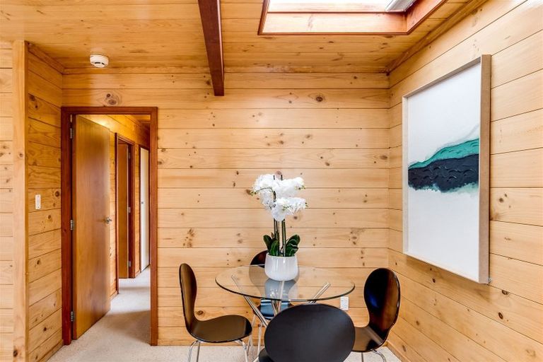 Photo of property in 14 Rochester Street, Tamatea, Napier, 4112