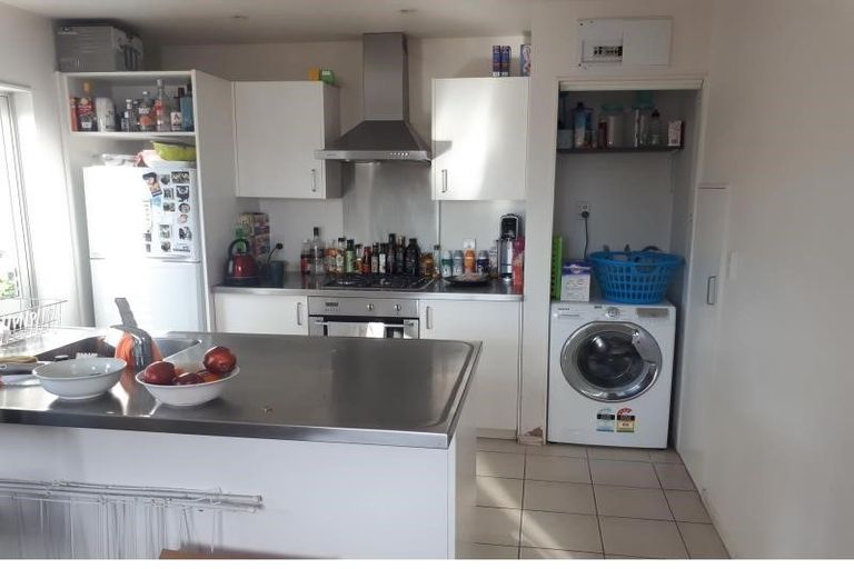 Photo of property in 1 Luxford Street, Berhampore, Wellington, 6023