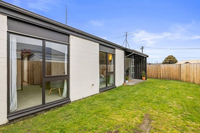 Photo of property in 2/41a Kellys Road, Mairehau, Christchurch, 8052