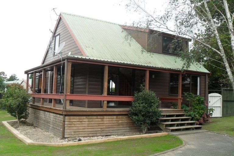 Photo of property in 1 Waikare Place, Welcome Bay, Tauranga, 3112