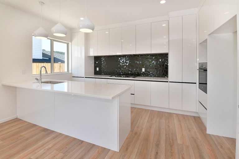 Photo of property in 29 Johns Creek Crescent, Silverdale, 0932