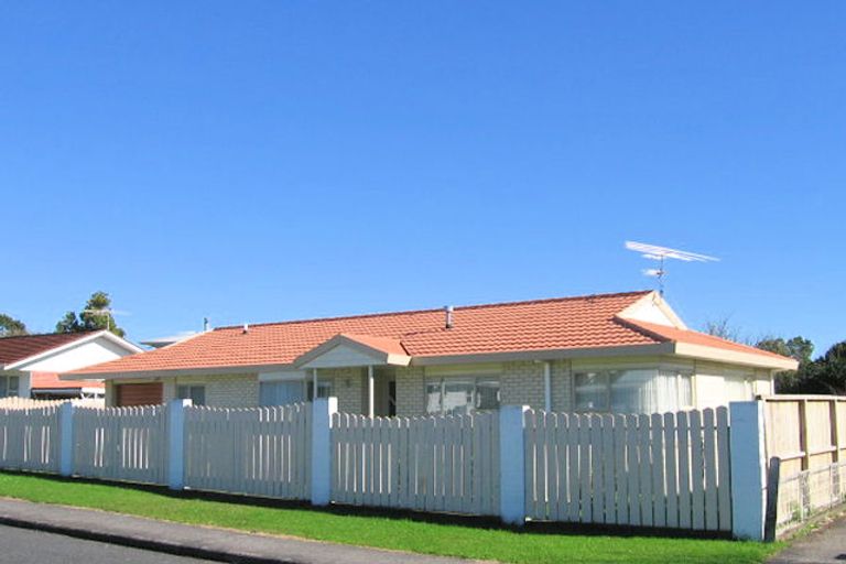 Photo of property in 2a Ascot Avenue, Henderson, Auckland, 0610