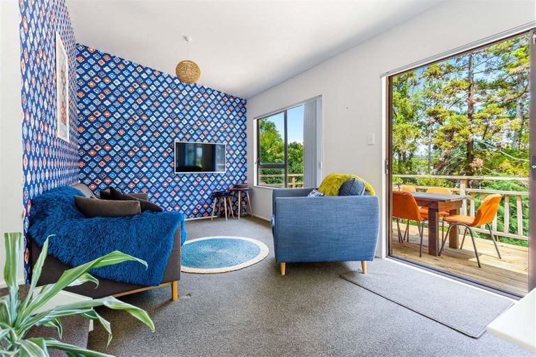 Photo of property in 367 Triangle Road, Henderson, Auckland, 0610