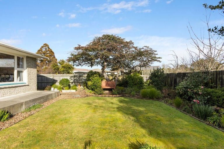 Photo of property in 11 Yeovil Place, St Albans, Christchurch, 8052