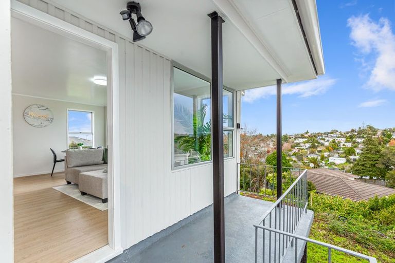 Photo of property in 13 Cherry Tree Place, Massey, Auckland, 0614