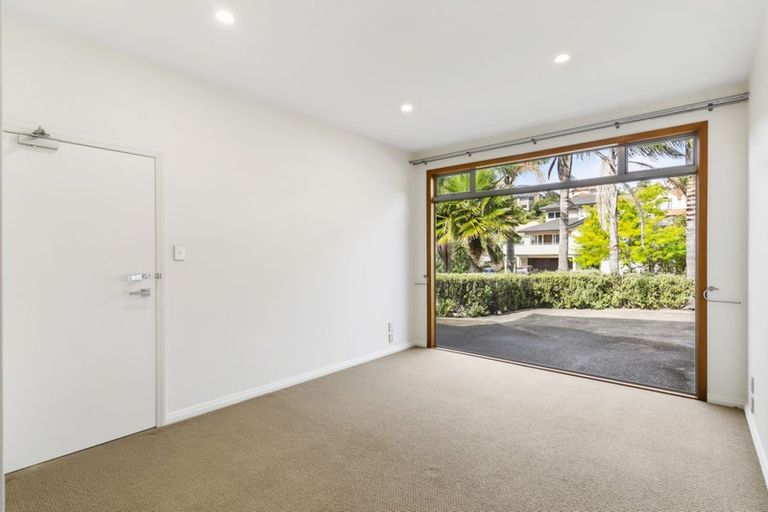 Photo of property in 49 Penguin Drive, Murrays Bay, Auckland, 0630