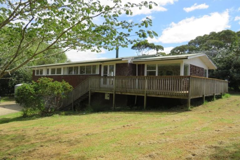 Photo of property in 366 Pahi Road, Pahi, Paparoa, 0571