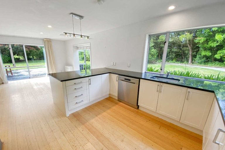Photo of property in 533 Johns Road, Harewood, Christchurch, 8051