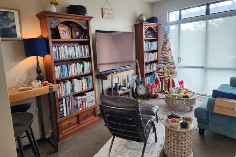 Photo of property in 11/2 Armoy Drive, East Tamaki, Auckland, 2016