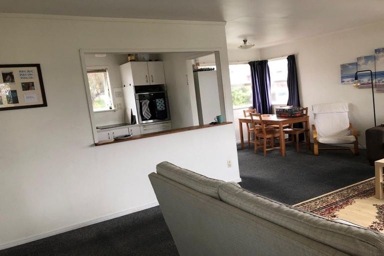 Photo of property in 1/34b Sunnynook Road, Sunnynook, Auckland, 0620