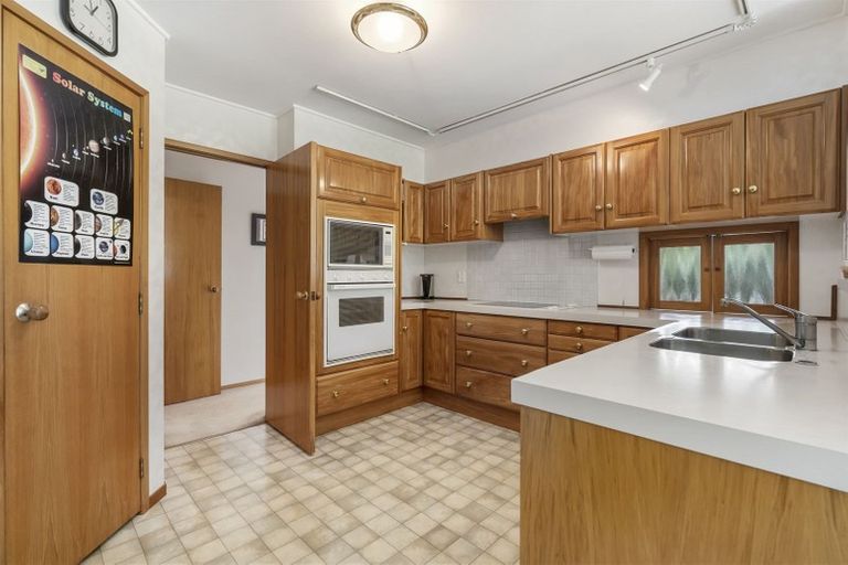 Photo of property in 10 Meadowland Drive, Somerville, Auckland, 2014