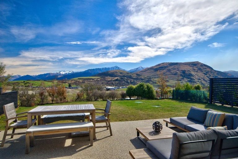 Photo of property in 23 Double Cone Road, Jacks Point, Queenstown, 9371