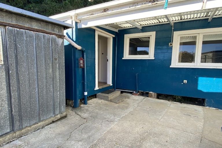 Photo of property in 1 Greenacres Street, Macandrew Bay, Dunedin, 9014